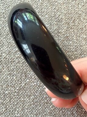 Gorgeous Vintage Chunky Black Bakelite Bangle